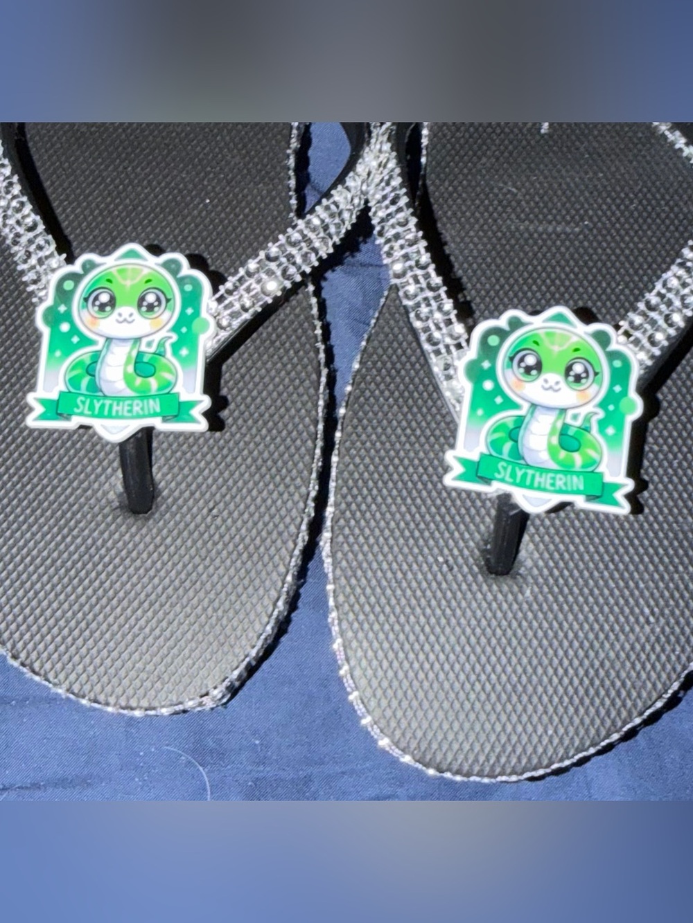 Slytherin Green Snake Flip Flop Charms - Reptile Pet Themed Accessory